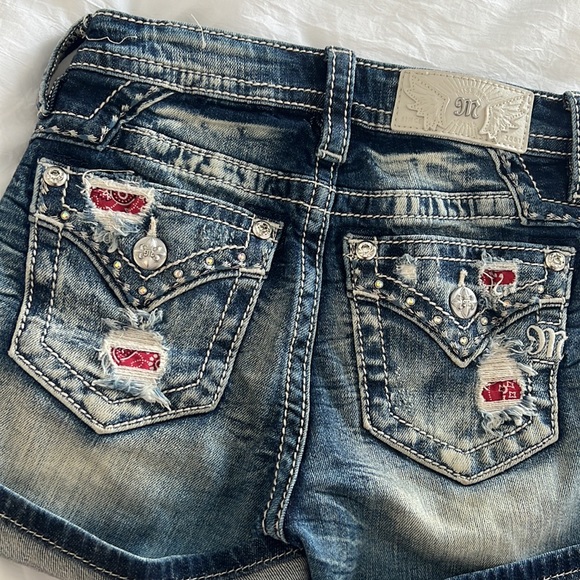 Miss Me Shorts - Picture 6 of 8